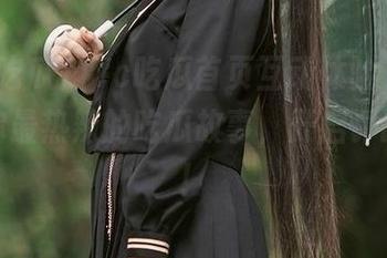 17c吃瓜首页互动体验，登录后送你最热辣的吃瓜故事，开启评论狂欢！