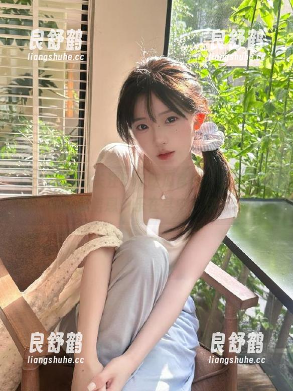关注517吃瓜官网，轻松获取最热的吃瓜信息，乐在其中，快乐无比！
