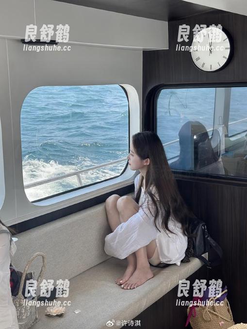 在线进入51cg4，探索无尽的娱乐八卦，为你的生活增添无限乐趣！