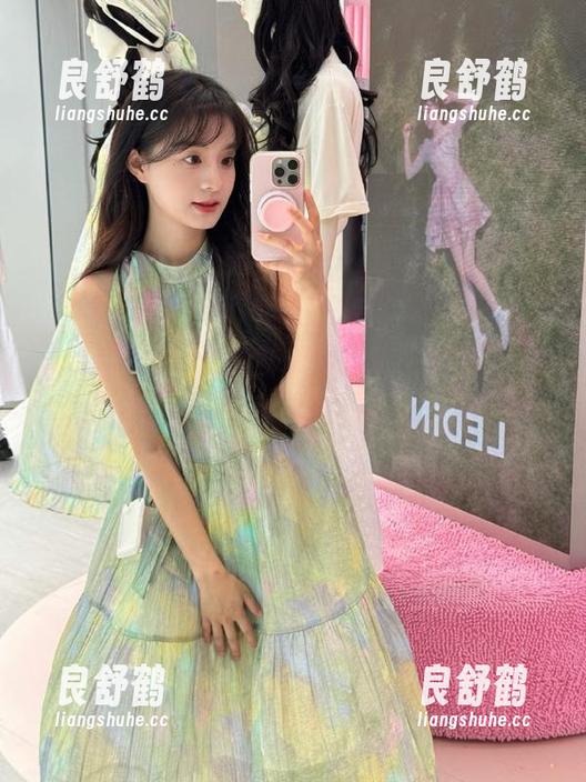 新鲜资源揭晓，51吃瓜中心今日吃瓜，苹果版动态提前看！