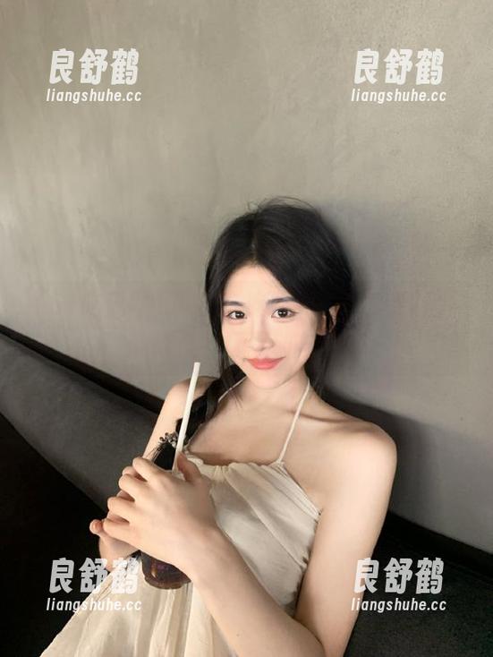 下载51吃瓜网，享受更新后的吃瓜社区互动与分享