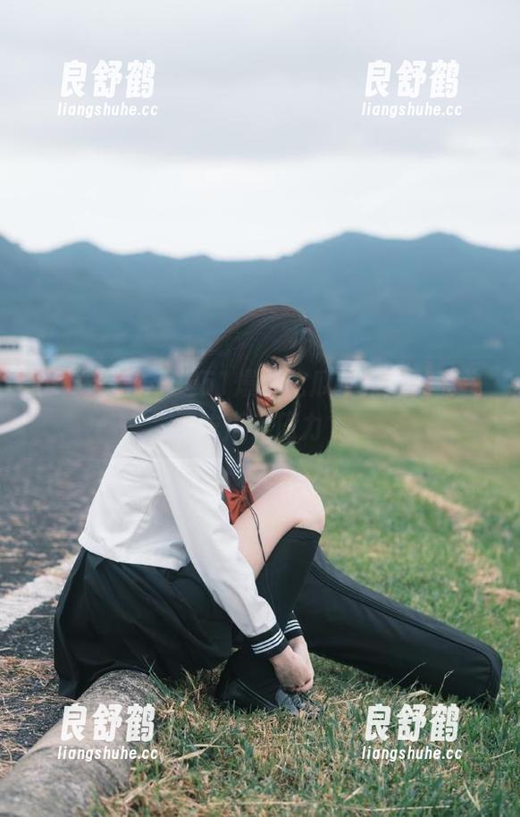 手握51爆料吃瓜苹果版，男生吃瓜无压力
