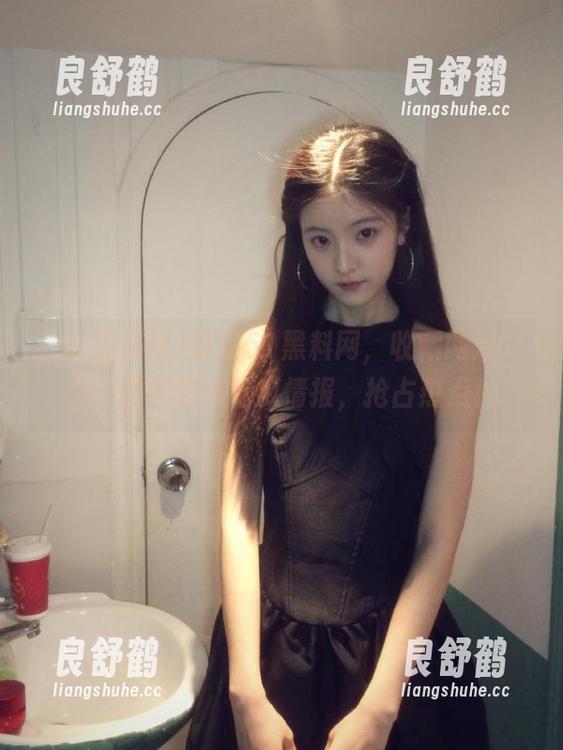 访问51黑料网，收藏网址，第一时间发布吃瓜情报，抢占热点！