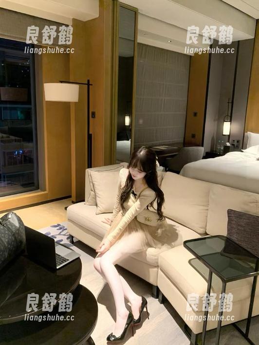 91吃瓜官网资源汇总，黑料一网打尽，吃瓜群众速来围观！