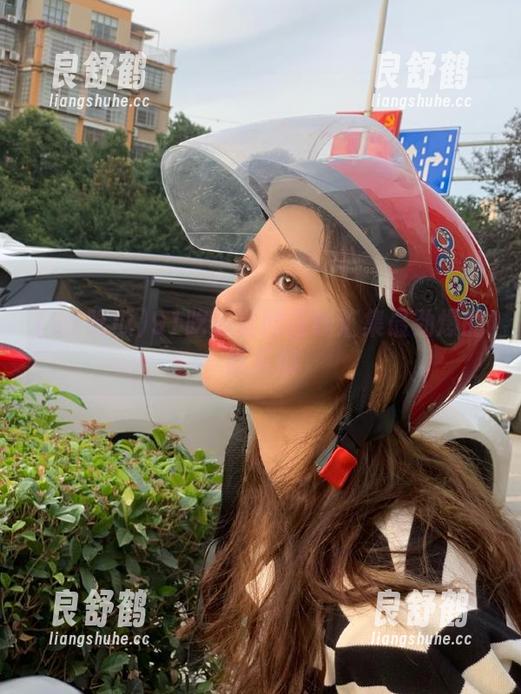 91吃瓜官网在线汇集最劲爆的娱乐瓜