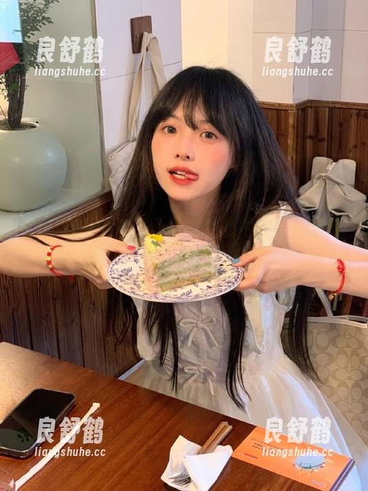 91吃瓜中心网站，让你每天都能获取新鲜的吃瓜资讯！