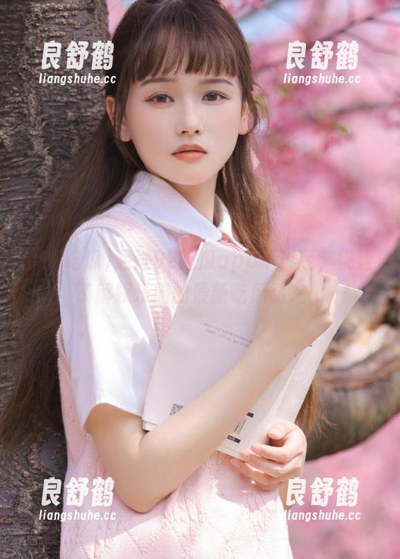 通过92吃瓜app苹果版，快速了解娱乐圈的最新吃瓜动态！