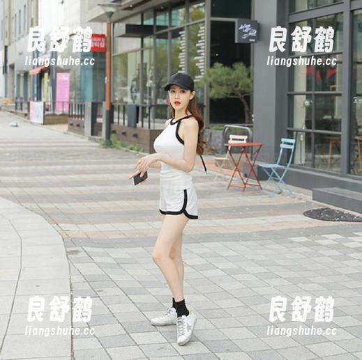 下载fuli53.net，畅游网页，获取最新的吃瓜动态和趣闻