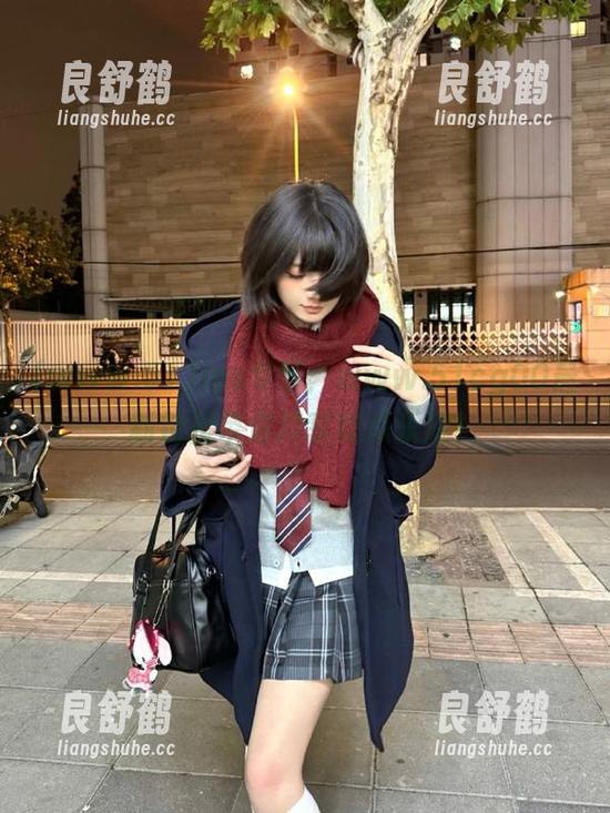 www.51 ios专享:www.51cg00最新链接带你尽享吃瓜乐趣!