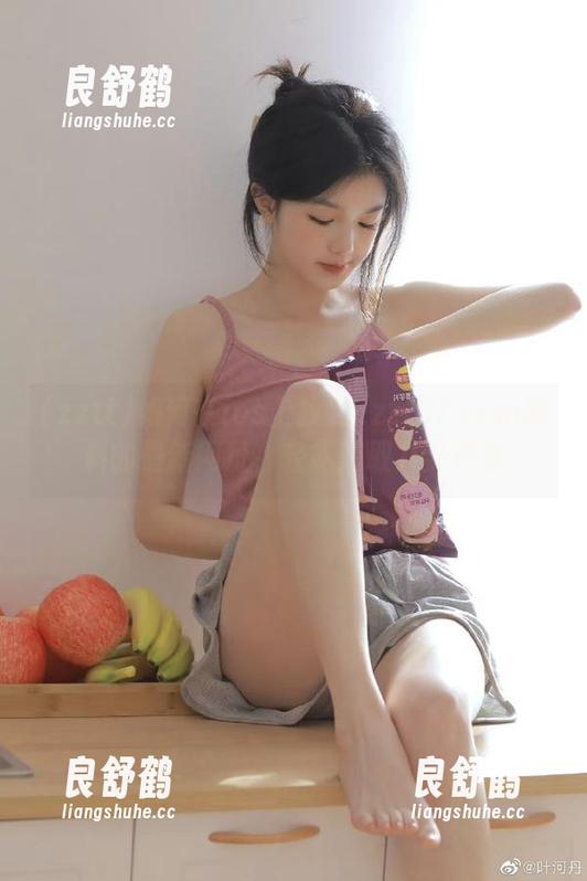 如何在ios上找到zztt87.ccm黑料的最新网址，轻松获取八卦信息