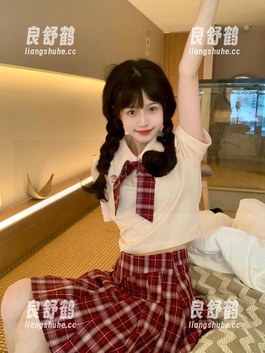 五一吃瓜 五一吃瓜app今日吃瓜在线播放,乐享瓜圈热门话题,带你领略不一样的视角!