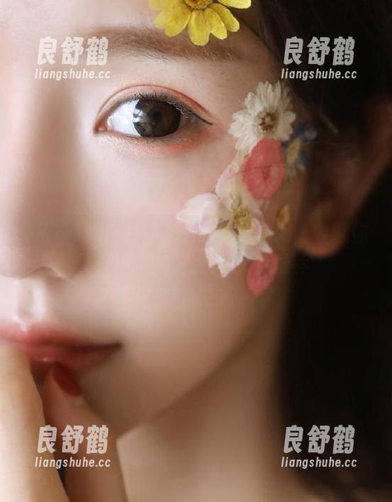 五一吃瓜 如何在五一吃瓜官网上收藏你最爱的吃瓜资讯和美食推荐