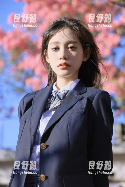人人吃瓜网刚更新视频，瓜田里的坑太深了吧？