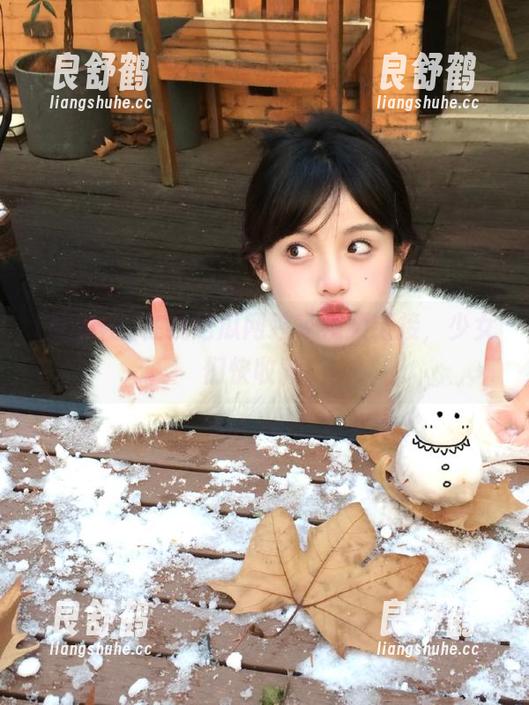 在线吃瓜网独家视频链接，少女们快收藏！