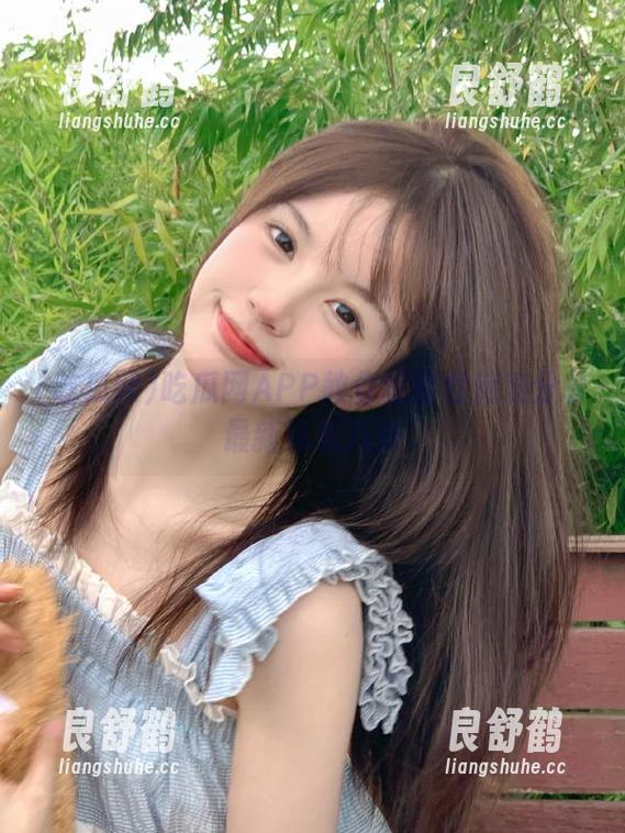 吃瓜网APP教你轻松收藏和分享最新娱乐八卦