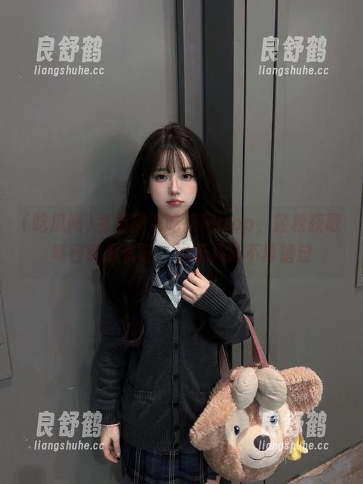 吃瓜网 免费推荐吃瓜网app,轻松获取每日吃瓜资讯,娱乐八卦不再错过
