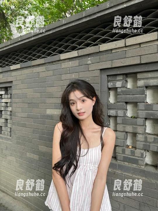 吃瓜网红黑料连连看，在线吃瓜网站让你尽享娱乐和惊喜的双重体验