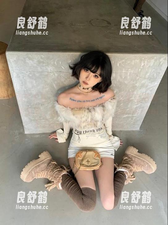 国产黑料在线：揭开娱乐圈的神秘面纱，快去网址www.guochanheilie.com看不同寻常的瓜！