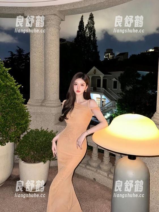 黑料冲哥不打烊，抖音网红通过APP追踪最新八卦黑料真正内幕！