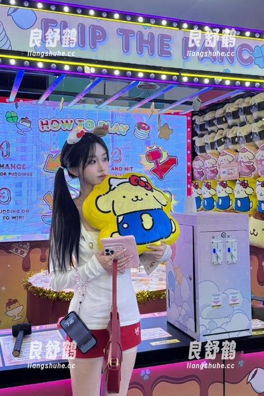 黑料吃瓜网发布一大波热点大瓜，少女吃瓜真开心！