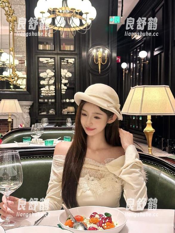 黑料吃瓜网在线带你进入娱乐圈，获取更多内幕消息与剪辑